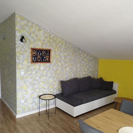 Guesthouse Villa Jurisic Novalja Exterior photo