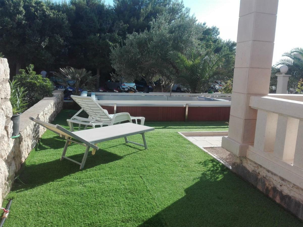 Guesthouse Villa Jurisic Novalja Exterior photo